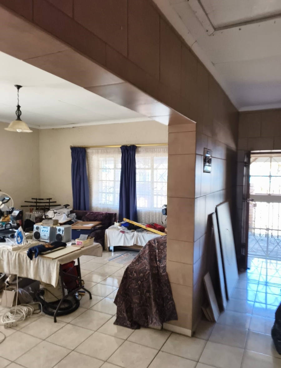 3 Bedroom Property for Sale in Theunissen Free State